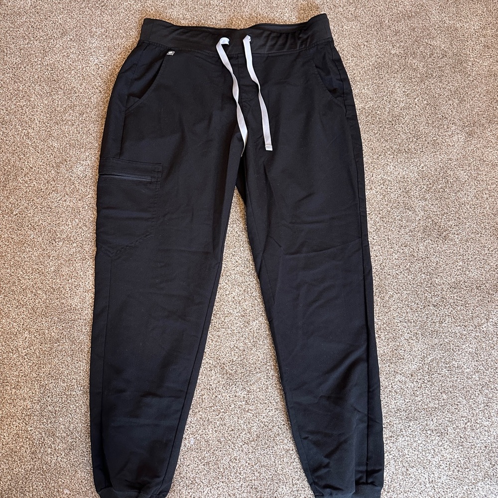 Figs Black Technical Jogger Pants size medium